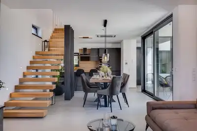 Finora - Adaptacije stanova, kuća, završni radovi u građevinarstvu i kompletna rješenja „ključ u ruke” Zadar